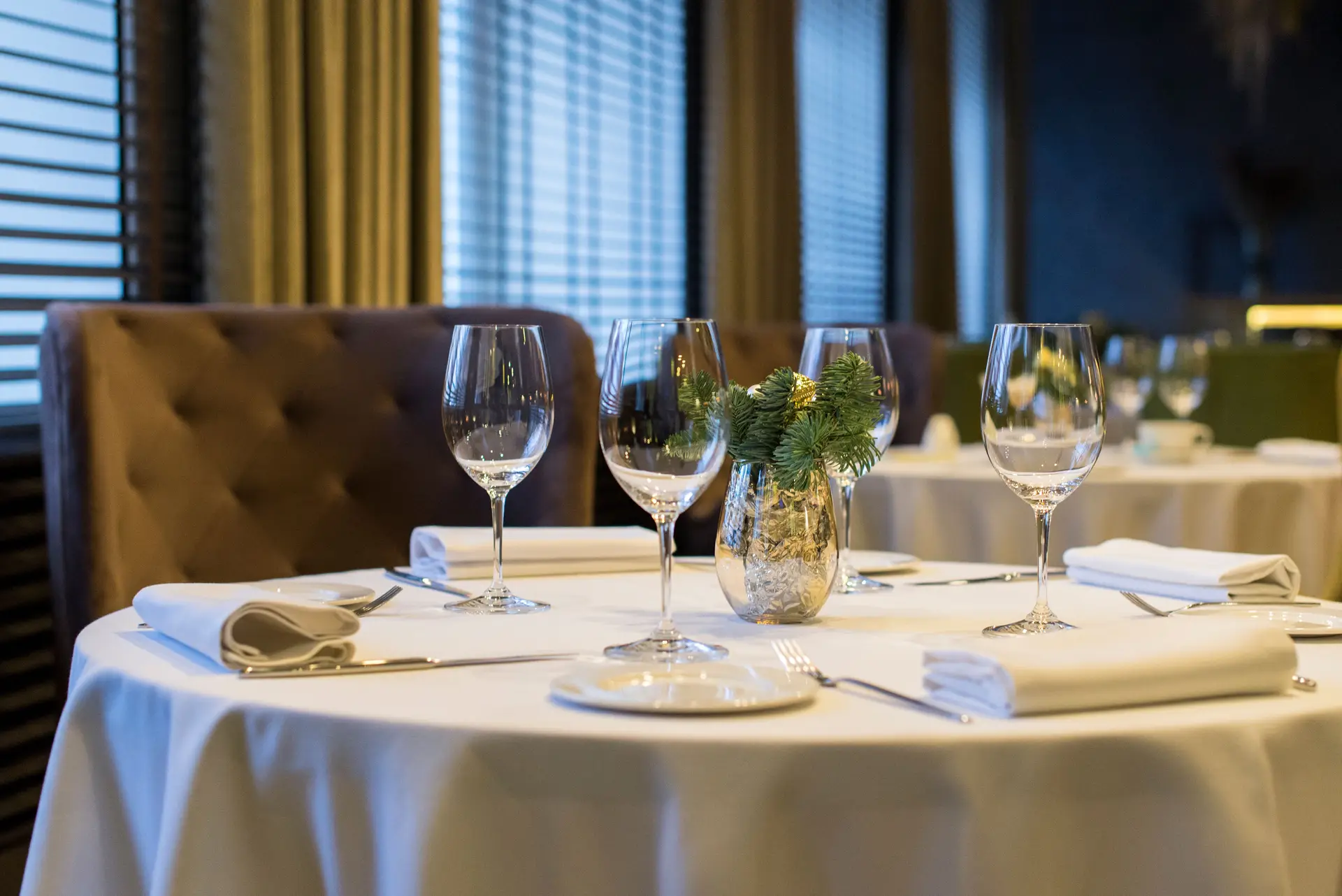 Fine Dining Table Detail