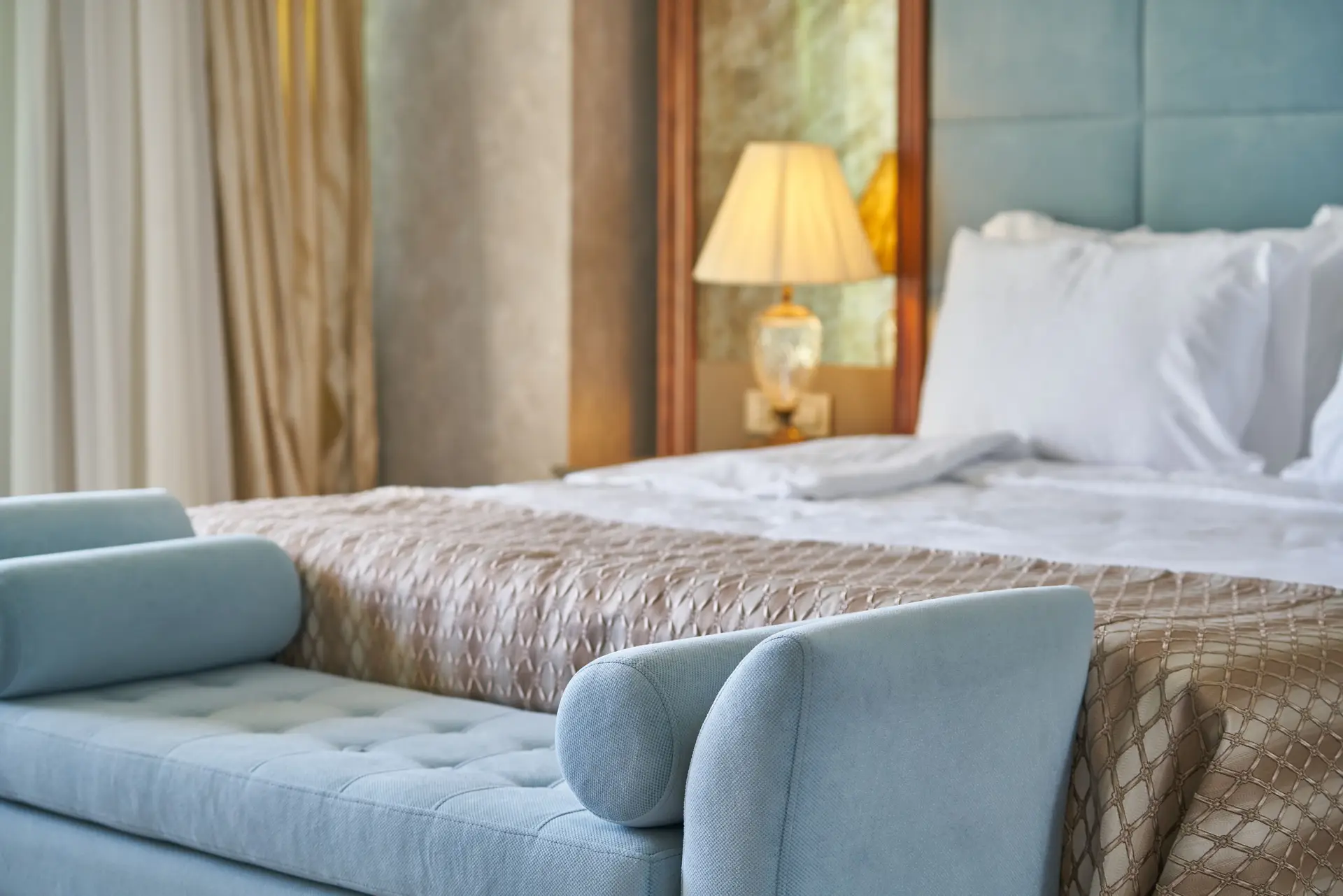 Deluxe Double Queen Room