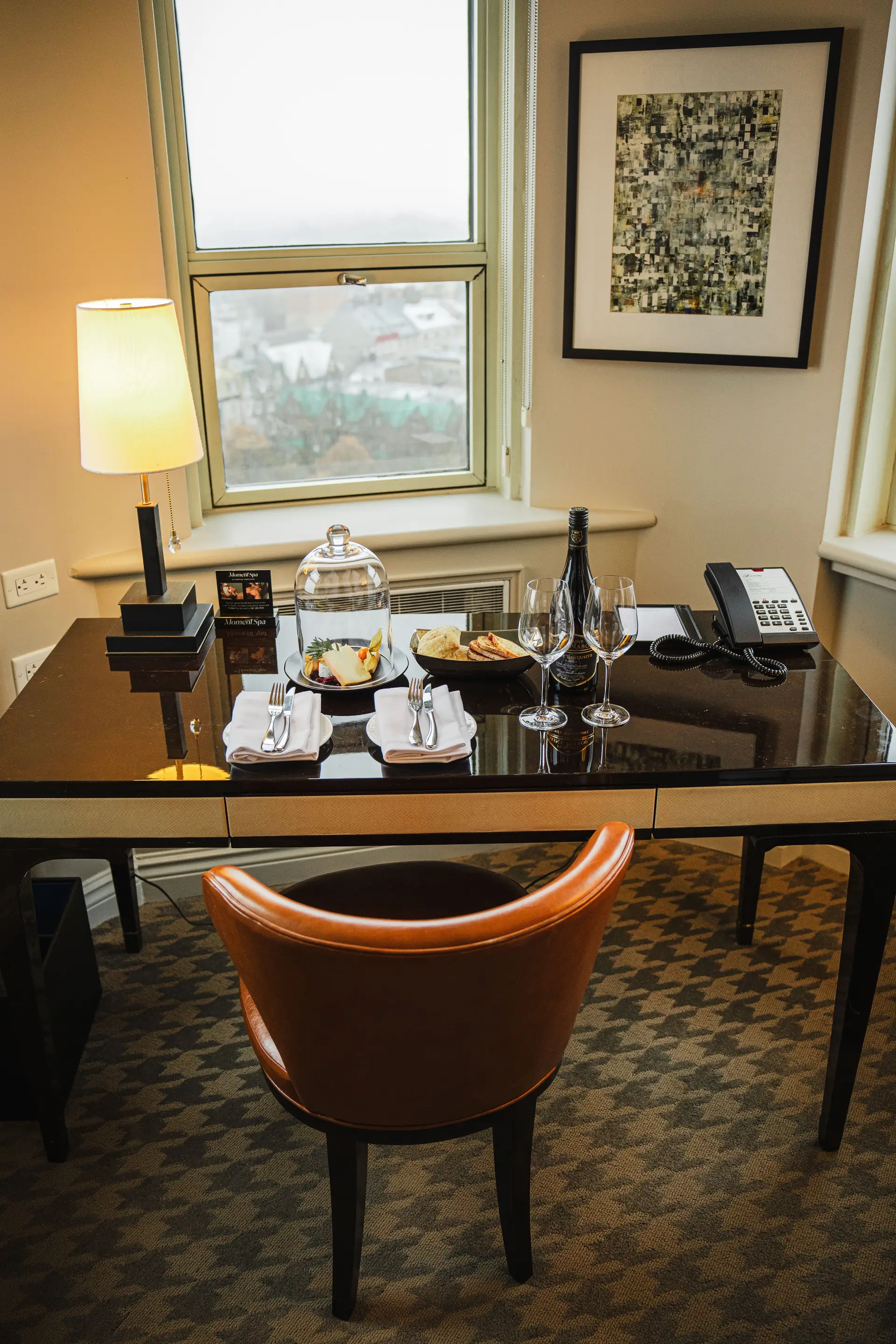 LaviraHotelSuites Luxury Lobby and View
