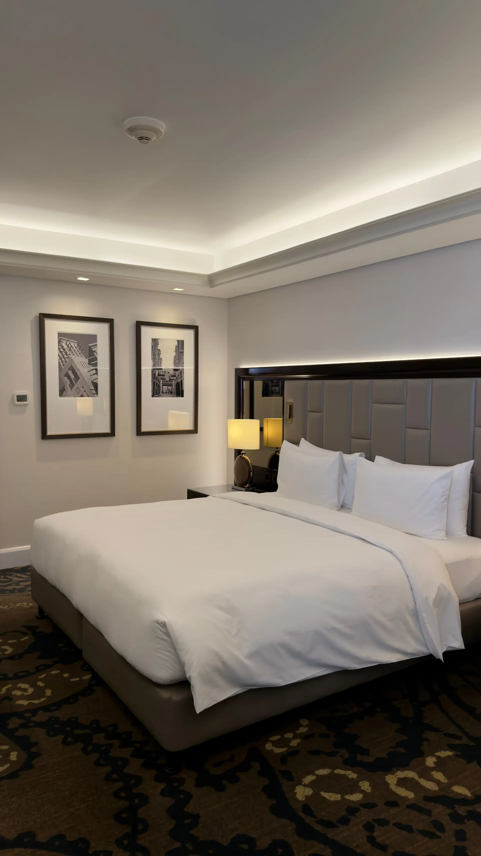 Luxury Rooms & Suites